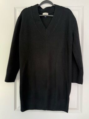 Universal Thread Black Knit V-Neck Sweater Dress